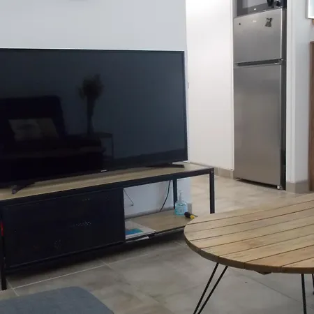 P2 Proche Apartment *